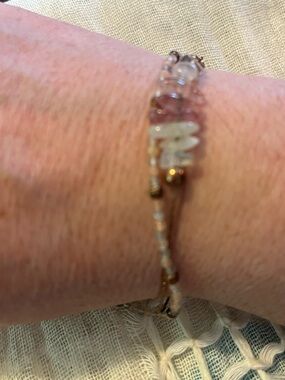 Handcrafted Clear & Rose Quartz Beaded Bracelet - Unbranded